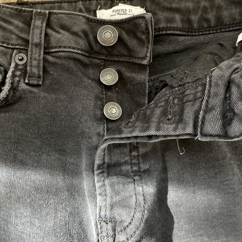 Forever 21 high wasted black jeans. Super cute!